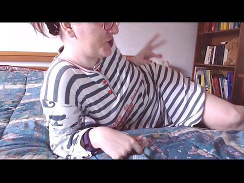 ❤️ E lawe i kēia moa ʻeleʻele nui i loko o kou waha ke kauā liʻiliʻi ☑ Porno fb ma haw.novoporn.ru ❌️❤